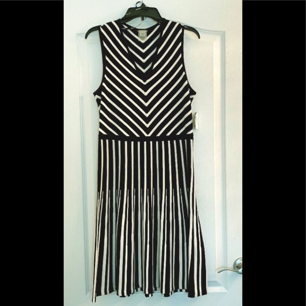 Anne Klein Retro Style Dress